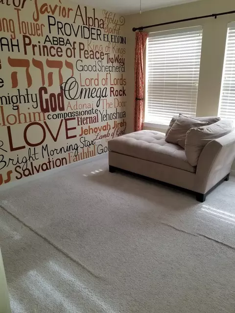 Bedroom - 825 E 41st St #2B, Chicago, IL 60653 photo 1 of 5