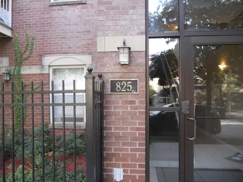 Other - 825 E 41st St #2B, Chicago, IL 60653 photo 2 of 5