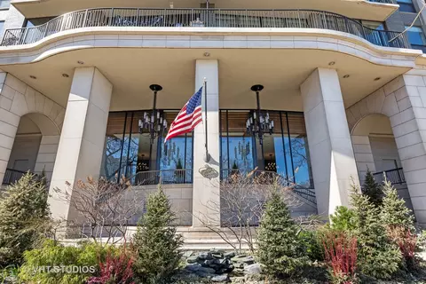 1040 N Lake Shore Dr #26D, Chicago, IL 60611