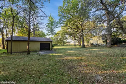 26015 Streit Rd, Harvard, IL 60033 photo 17