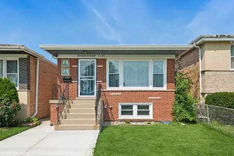 7228 S Central Park Ave, Chicago, IL 60629