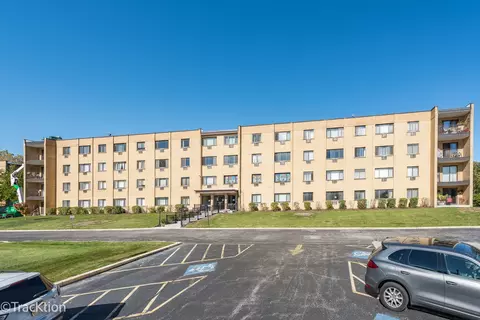 6660 S Brainard Ave #104, Countryside, IL 60525