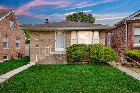 14113 S Dearborn St, Riverdale, IL 60827