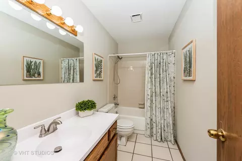 1122 Riverwood Dr, Algonquin, IL 60102 photo 7