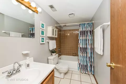 1122 Riverwood Dr, Algonquin, IL 60102 photo 16