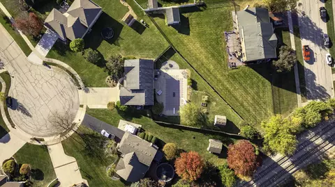 View/Area - 19332 Emerald Ct, Mokena, IL 60448 photo 1 of 7