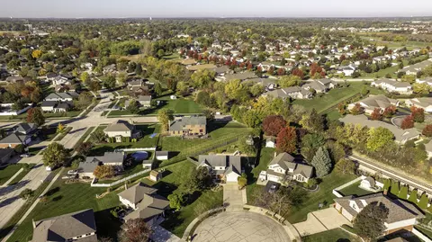 View/Area - 19332 Emerald Ct, Mokena, IL 60448 photo 5 of 7