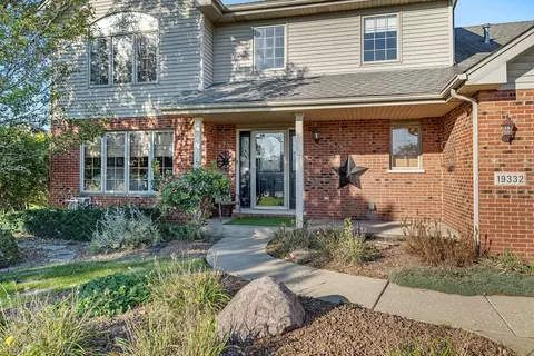 Exterior - 19332 Emerald Ct, Mokena, IL 60448 photo 2 of 9