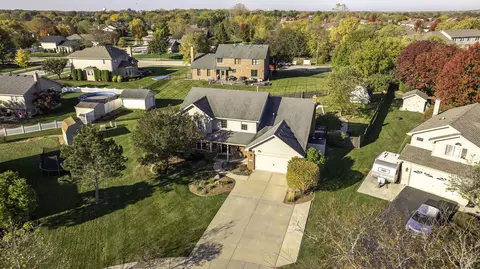 View/Area - 19332 Emerald Ct, Mokena, IL 60448 photo 2 of 7