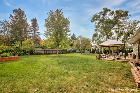 209 Cass St, Spring Grove, IL 60081 photo 3