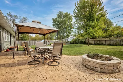 209 Cass St, Spring Grove, IL 60081 photo 9