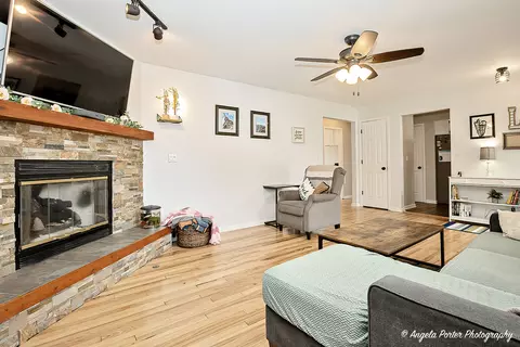 209 Cass St, Spring Grove, IL 60081 photo 16