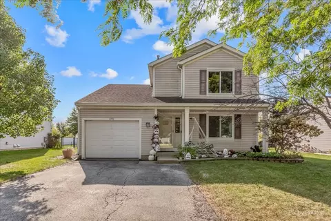 1371 Ridge Rd, South Elgin, IL 60177