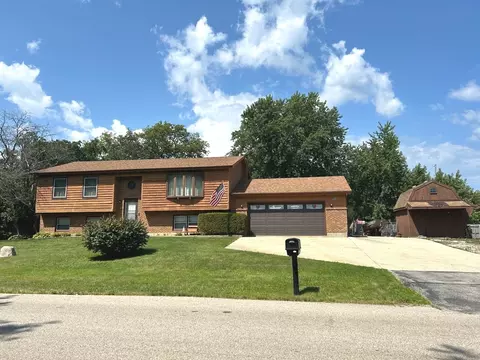 42264 N Lewis Ave, Zion, IL 60099