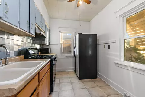 Kitchen - 620 Raymond St, Elgin, IL 60120 photo 1 of 2