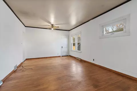 Living - 620 Raymond St, Elgin, IL 60120 photo 1 of 2