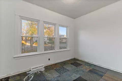 Bedroom - 620 Raymond St, Elgin, IL 60120 photo 1 of 2