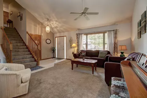 24921 Vermette Rd, Plainfield, IL 60585 photo 3