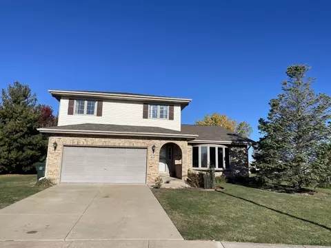 817 Edgewater Dr, Minooka, IL 60447