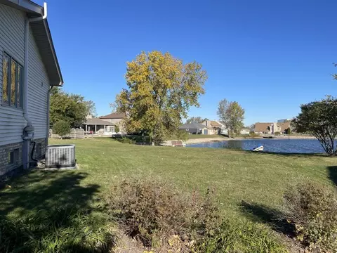 817 Edgewater Dr, Minooka, IL 60447 photo 39