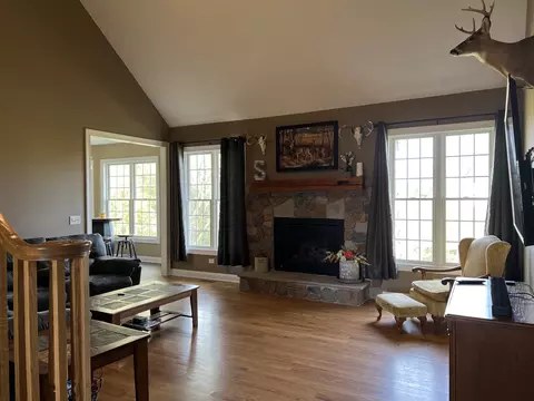 3281 E 19th Rd, Ottawa, IL 61350 photo 5