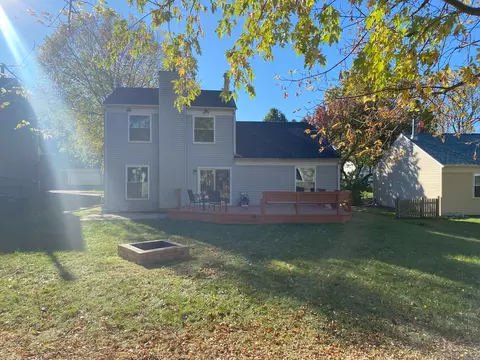 Exterior - 1750 Charles Ave, Algonquin, IL 60102 photo 2 of 3