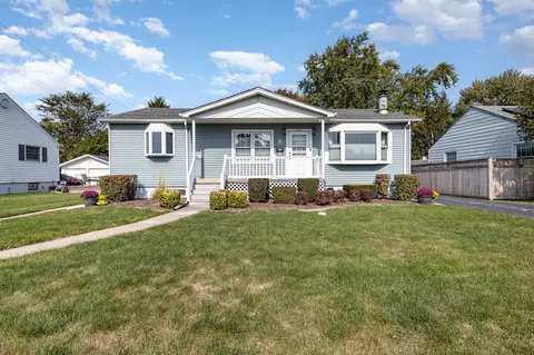 522 E 161st St, South Holland, IL 60473