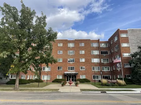 222 Madison St #401, Joliet, IL 60435