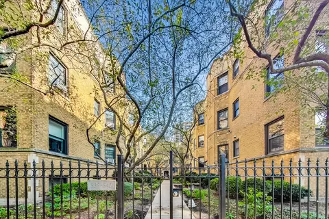 545 W Brompton Ave #2S, Chicago, IL 60657