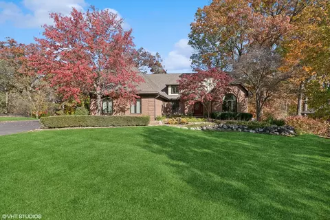 852 Drummore Ln, Frankfort, IL 60423