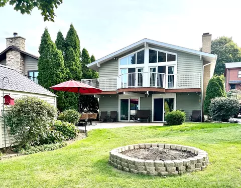 39426 N Lake Ave, Lake Villa, IL 60046