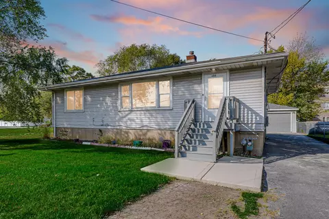 208 N Williams St, Thornton, IL 60476