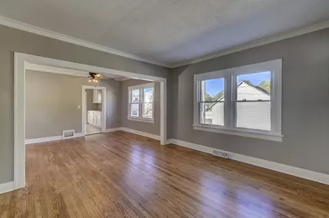 Living - 14 E 31st Pl, Steger, IL 60475 photo 1 of 4