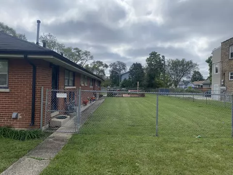 308 E 148th Pl, Harvey, IL 60426 photo 2