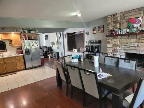 Dining - 17840 Clyde Ave, Lansing, IL 60438 photo 1 of 1