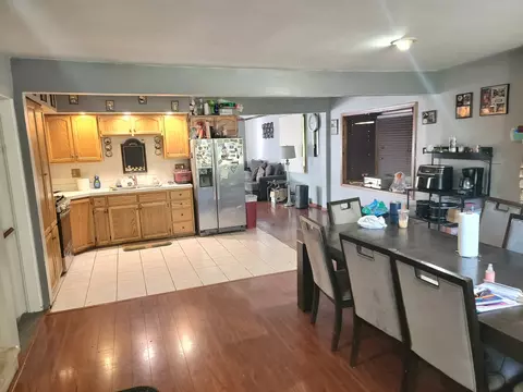 Kitchen - 17840 Clyde Ave, Lansing, IL 60438 photo 1 of 1