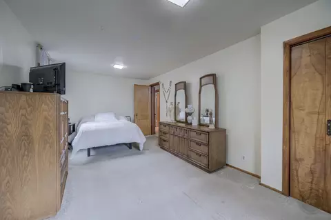 Bedroom - 6447 Sinclair Ave, Berwyn, IL 60402 photo 8 of 17