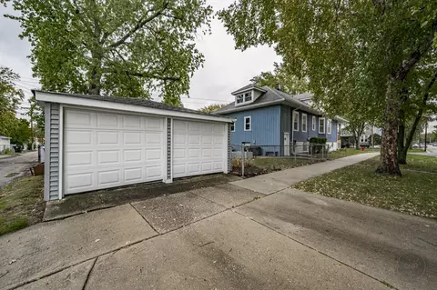 Exterior - 6447 Sinclair Ave, Berwyn, IL 60402 photo 5 of 14