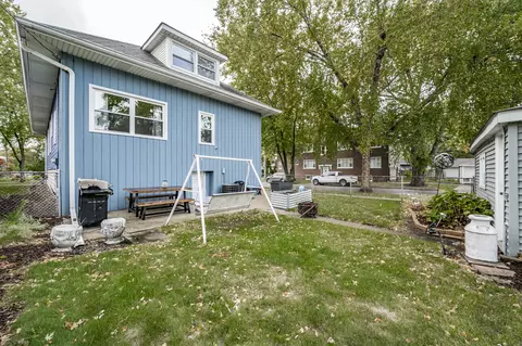 Exterior - 6447 Sinclair Ave, Berwyn, IL 60402 photo 8 of 14