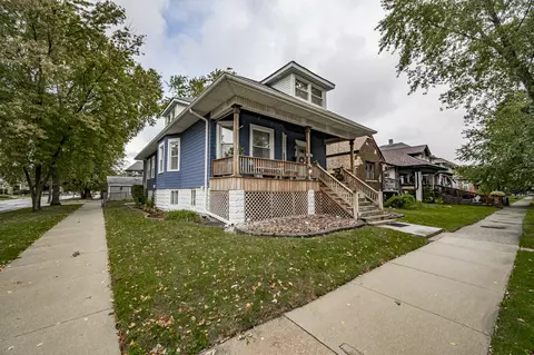 Exterior - 6447 Sinclair Ave, Berwyn, IL 60402 photo 2 of 14