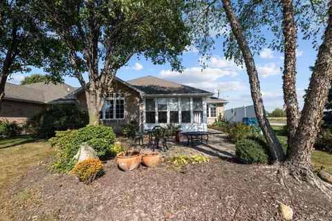 Exterior - 1397 Heritage Dr, Morris, IL 60450 photo 6 of 9