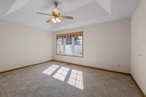 Bedroom - 1397 Heritage Dr, Morris, IL 60450 photo 3 of 5