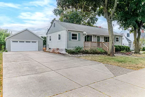 Other - 1033 S Wolf Rd, Des Plaines, IL 60016 photo 1 of 10