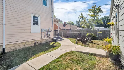 Exterior - 1257 S 7th Ave, Kankakee, IL 60901 photo 4 of 4