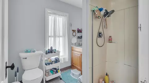Bath - 1257 S 7th Ave, Kankakee, IL 60901 photo 3 of 3