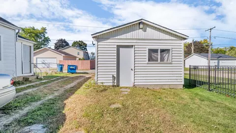 Exterior - 1257 S 7th Ave, Kankakee, IL 60901 photo 3 of 4