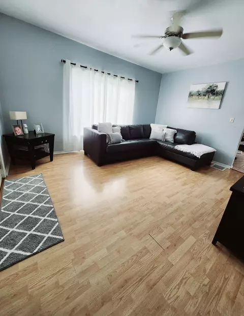 Living - 1257 S 7th Ave, Kankakee, IL 60901 photo 1 of 4