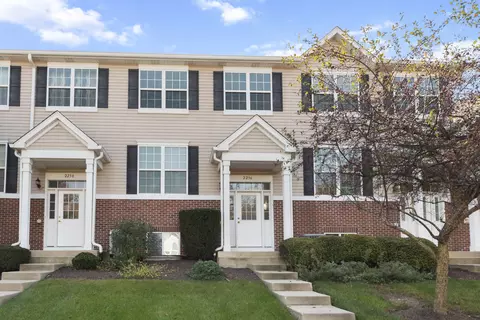 2236 Beresford Dr, Yorkville, IL 60560