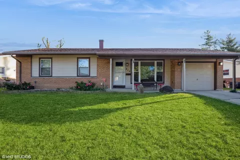 813 Bonita Ave, Elk Grove Village, IL 60007