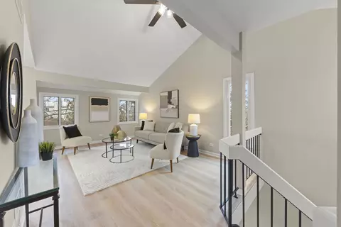 367 Juniper Tree Ct, Hoffman Estates, IL 60169 photo 3